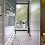 Urbany Bcn Go! אכסניה *