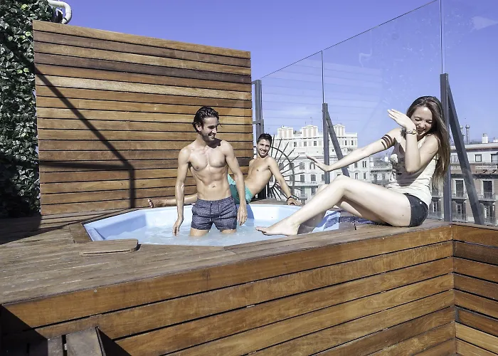 Urbany Bcn Go! 旅馆