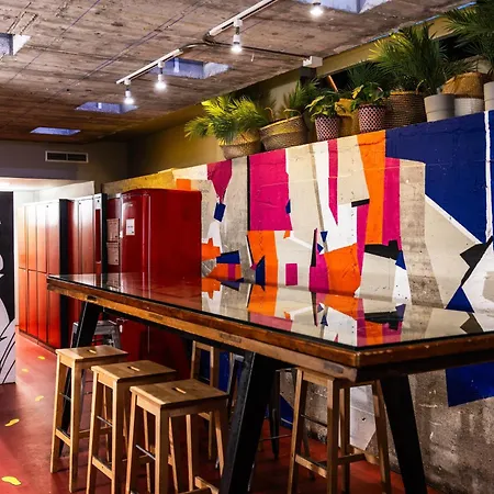 Urbany Bcn Go! Hostel
