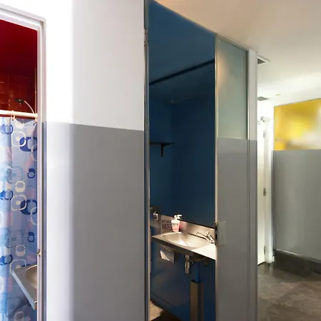 Vandrarhem Urbany Bcn Go!