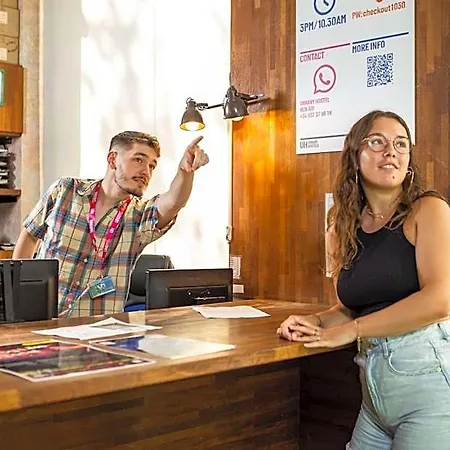 Hostel Urbany Bcn Go! *