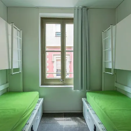 Hostel Urbany Bcn Go! *