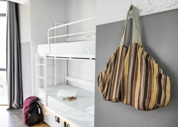 Hostel Urbany Bcn Go!