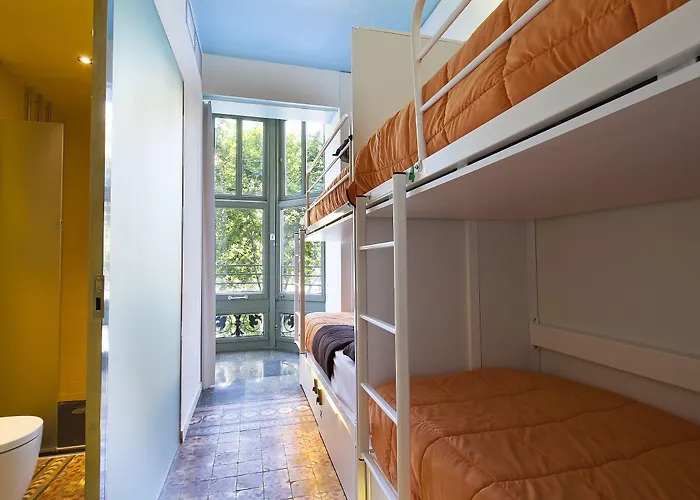Urbany Bcn Go! Hostel Barcelona